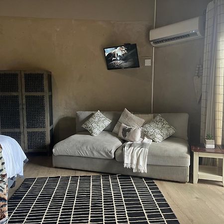 Simba Safaris African Pride Exotic Lodge Lephalale 외부 사진