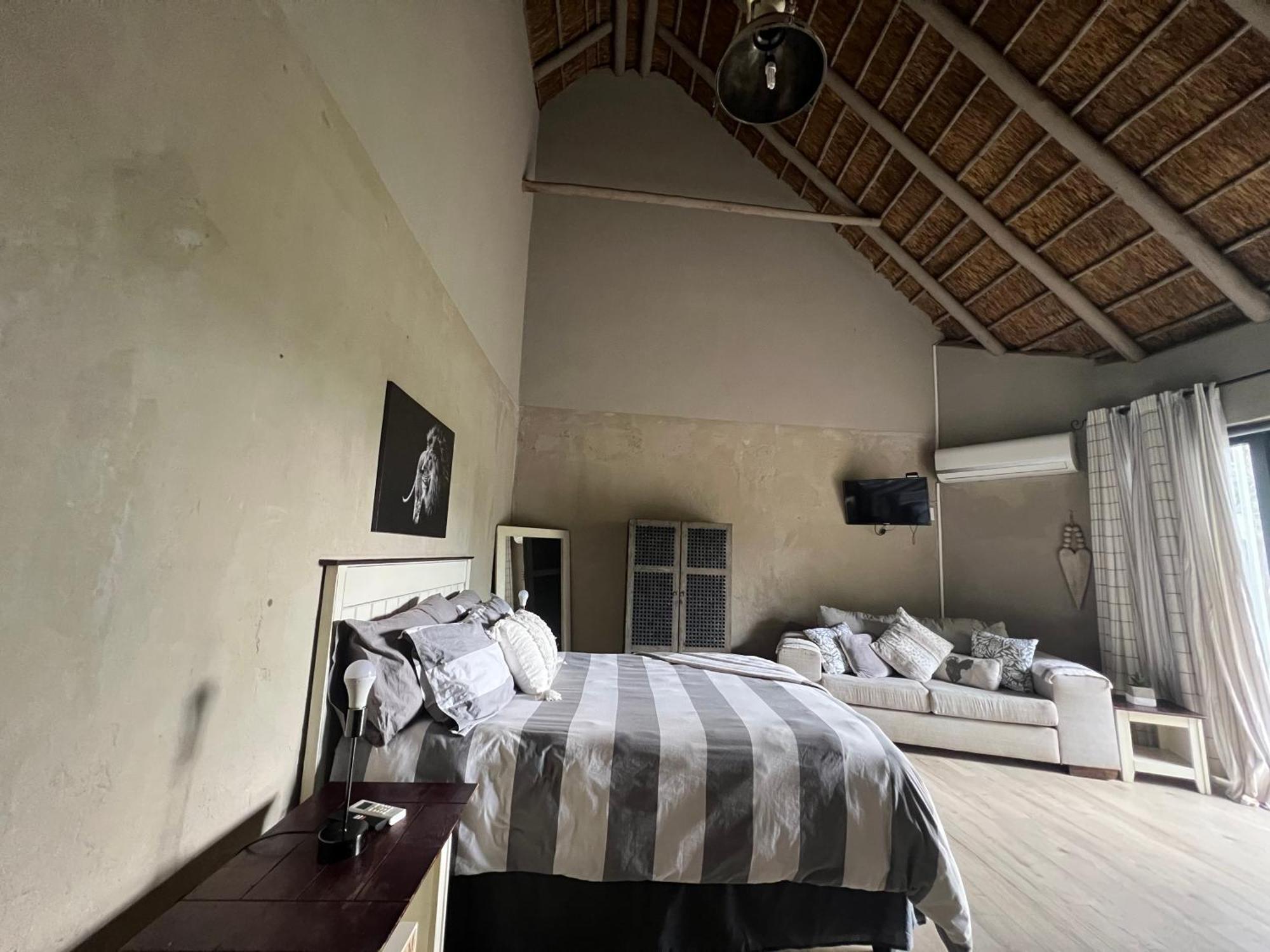 Simba Safaris African Pride Exotic Lodge Lephalale 외부 사진