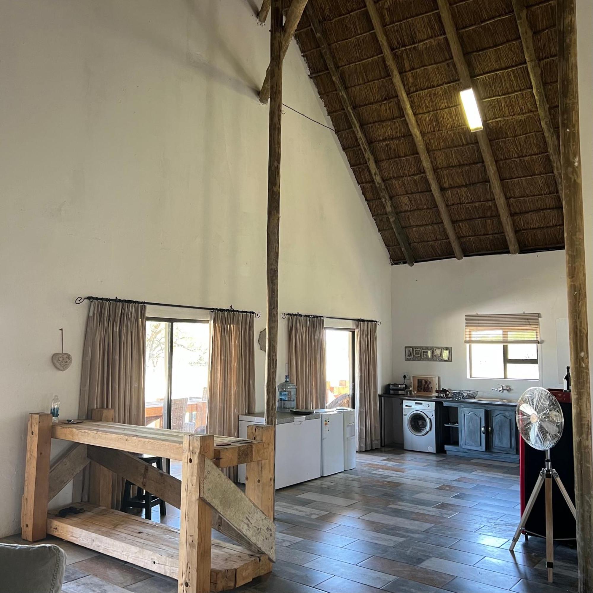 Simba Safaris African Pride Exotic Lodge Lephalale 외부 사진